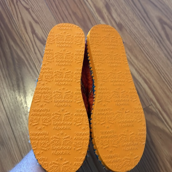 Shoes - Picture 5 of 5